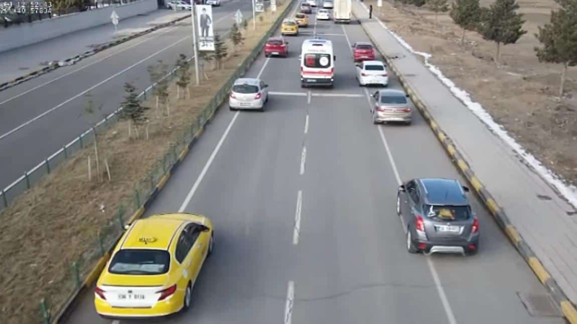 Fermuar Sistemi ile Yaşama Yol Ver!